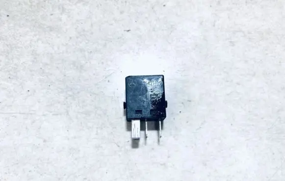 Mercedes-Benz CLK A208 C208 Other relay 0025421119