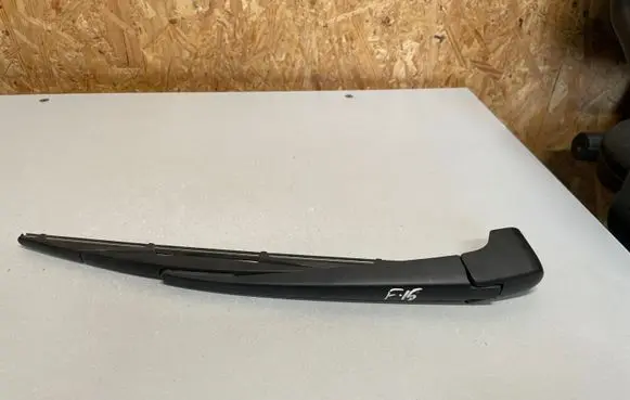 BMW X5 F15 Rear wiper blade arm