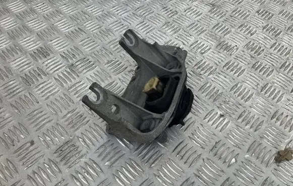 Smart ForTwo III C453 Engine mount vacuum valve TM13307