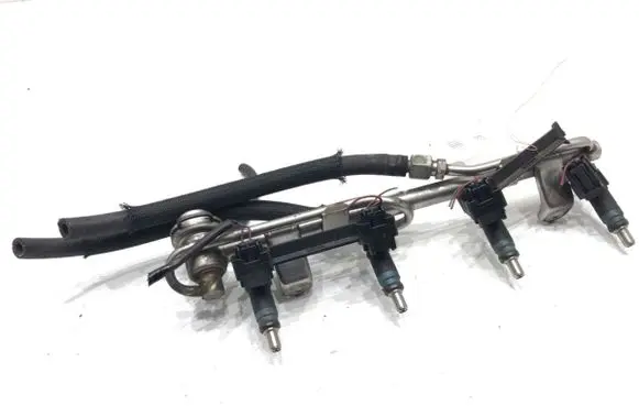Audi A4 S4 B6 8E 8H Fuel main line pipe 06B133551K