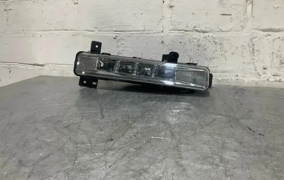 BMW 5 G30 G31 Front fog light 7349131 89250251 13101610