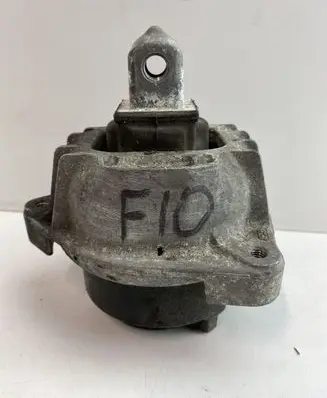 BMW 5 F10 F11 Engine mount bracket 68623513