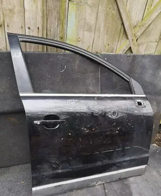 Opel Antara Front door