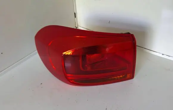 Volkswagen Tiguan Rear/tail lights 5n0945311d