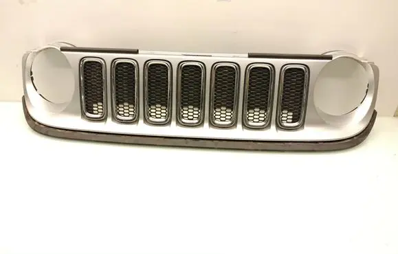 Jeep Renegade Front bumper upper radiator grill 