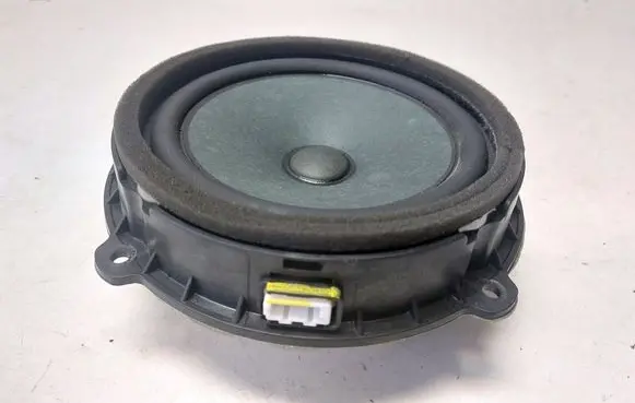 KIA Sportage Front door speaker 96330D9000