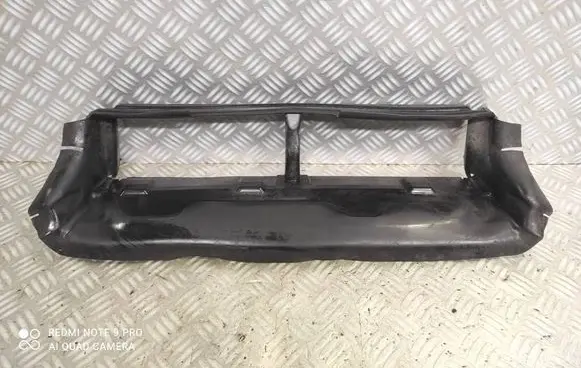 Ford Focus Intercooler air guide/duct channel BM51-8312A-AC D2L4A