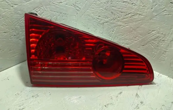 Peugeot 607 Tailgate rear/tail lights 2587G