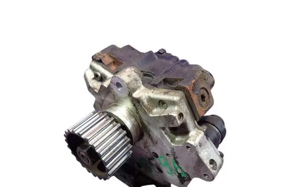 Audi A8 S8 D3 4E Fuel injection high pressure pump 