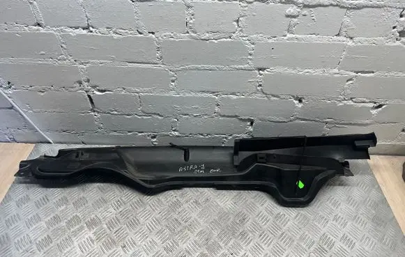 Opel Astra J Other engine bay part 13271940