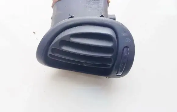 Peugeot 206 Dash center air vent grill 9632184377