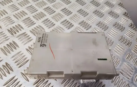 Nissan Murano Z50 Air conditioner control unit module 27760CC000