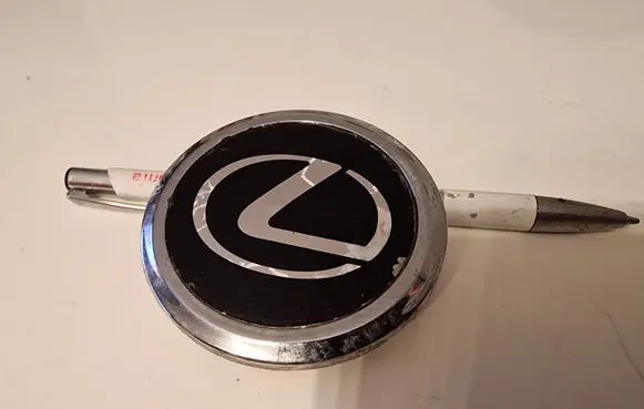 Lexus LX 470 Original wheel cap CAP766K62B