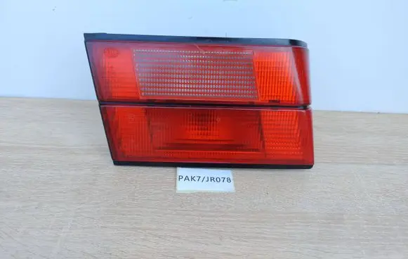 BMW 5 E34 Tailgate rear/tail lights