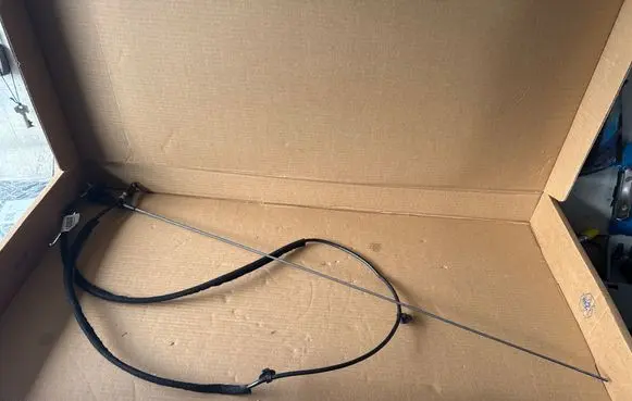 Renault Trafic II (X83) Radio antenna 8200260892A