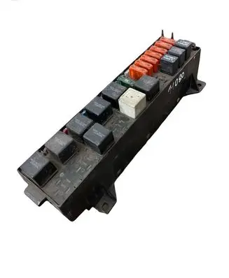 Chrysler Voyager Fuse module 4868131