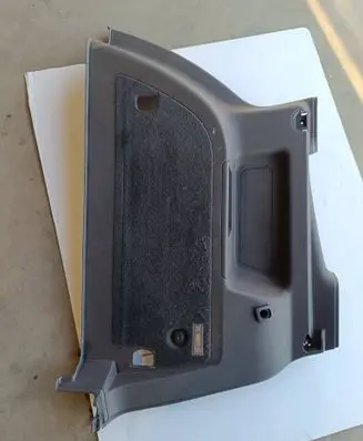 Trunk/boot side trim panel