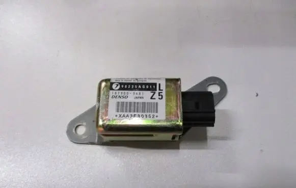 Subaru Legacy Airbag deployment crash/impact sensor 98235AG011