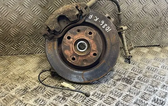 Citroen C4 I Front wheel hub