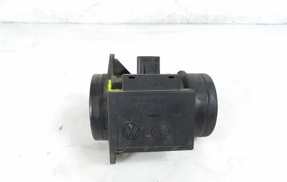 Audi A4 S4 B5 8D Mass air flow meter 074906461