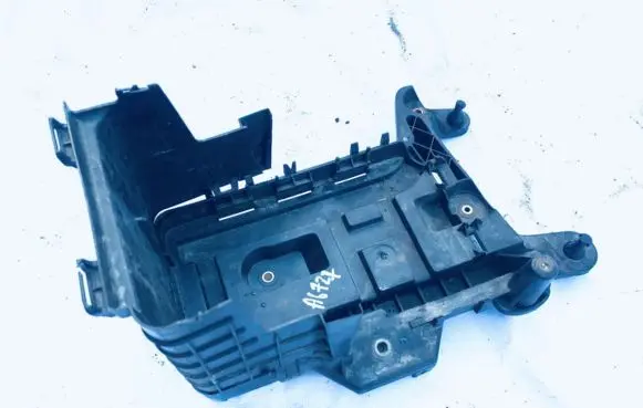 Volkswagen Golf V Battery box tray 1k0915333c