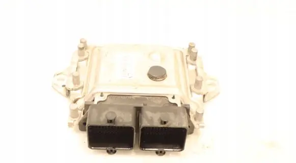 Suzuki Swift I Engine control unit/module ECU 33910-68L00