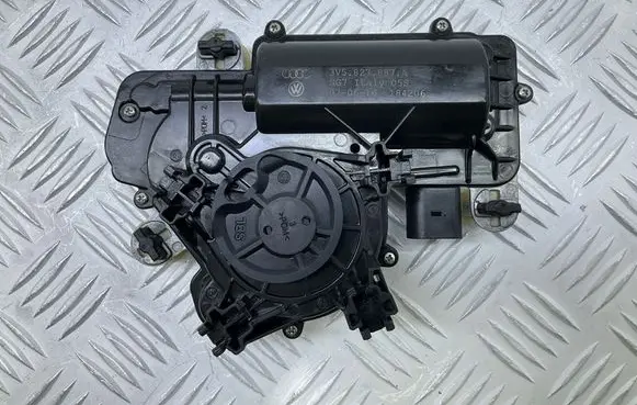 Audi A4 S4 B9 Tailgate/trunk/boot lift motor 3V5827887A