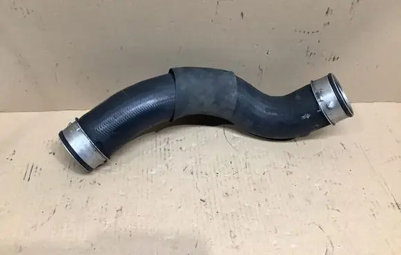 Mercedes-Benz E W211 Intercooler hose/pipe A2115282082