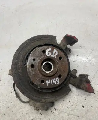 Mercedes-Benz ML W163 Rear wheel hub