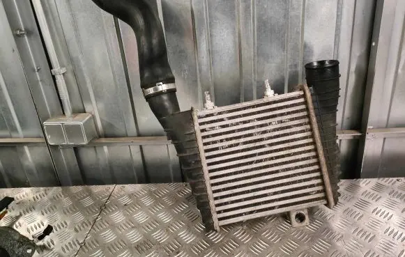 Audi A8 S8 D4 4H Intercooler radiator 4h0145805j