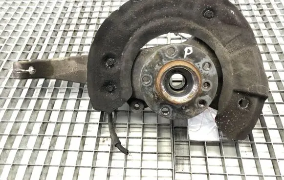 BMW 5 F10 F11 Front wheel hub spindle knuckle
