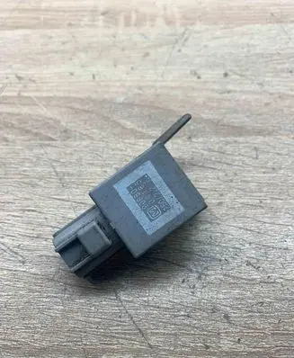 Toyota Corolla E120 E130 Other relay 9098004165