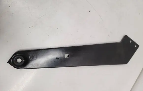 Volkswagen PASSAT B8 Radiator support slam panel bracket 3C0805932