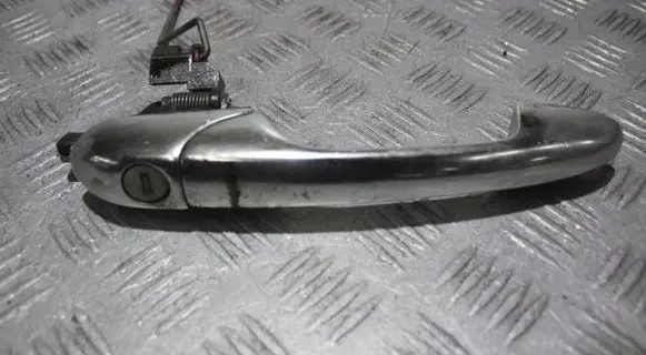 Alfa Romeo 147 Front door exterior handle/bracket 