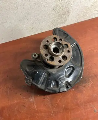 Mercedes-Benz E W212 Front wheel hub