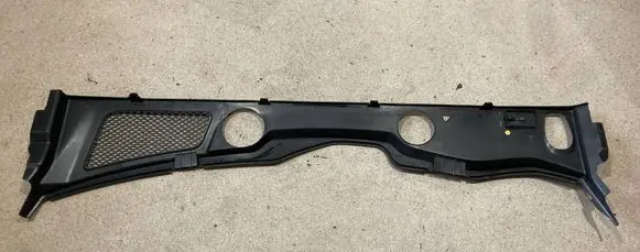 Porsche Macan (95B) Wiper trim 95B819447G