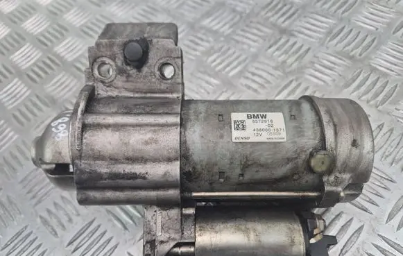 BMW 1 F20 F21 Starter motor 8572918 4380001571