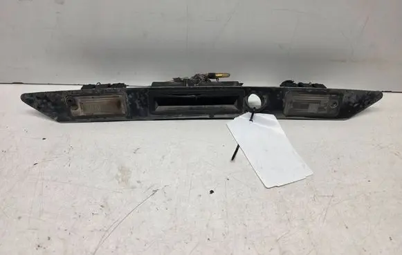 Audi A4 S4 B6 8E 8H Trunk door license plate light bar 8E0827