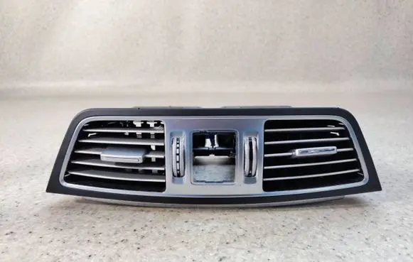 Mercedes-Benz E A207 Dashboard air vent grill cover trim 