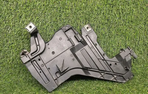 Audi A4 S4 B8 8K Headlight/headlamp mounting bracket 1301073034