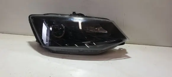 Skoda Fabia Mk3 (NJ) Headlight/headlamp 6V1941016B 1EL01182422 2104201608474