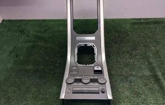 Land Rover Discovery 5 Center console BJ32045A66