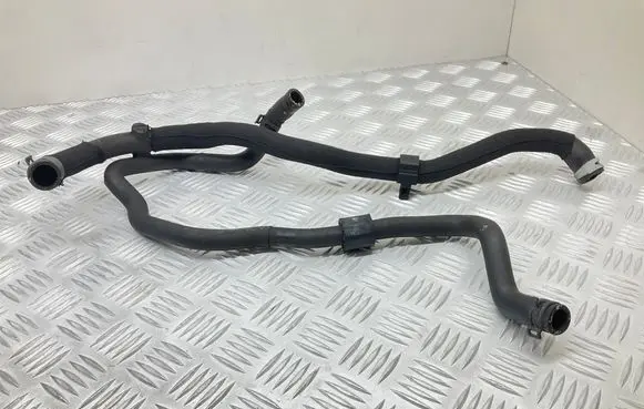 Engine coolant pipe/hose