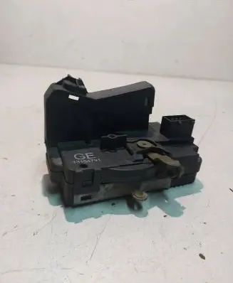 Opel Combo C Front door lock 13154791