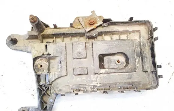 Seat Leon (1P) Battery box tray 1k0915333c