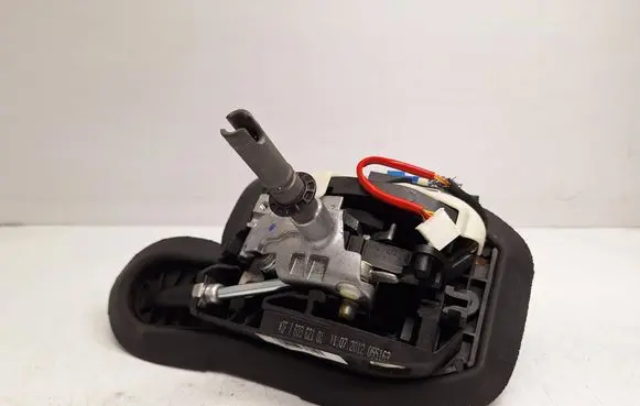 BMW 1 E82 E88 Gear shifter/selector 7603621 25167577600