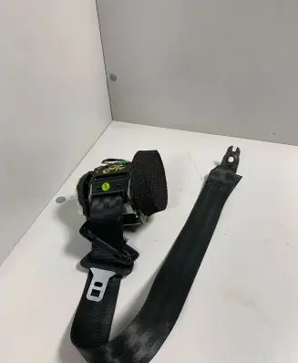 Volvo S60 Rear seatbelt 39818856 34147923