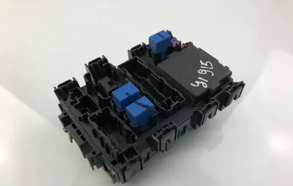 Nissan Pixo Fuse box set 68K10