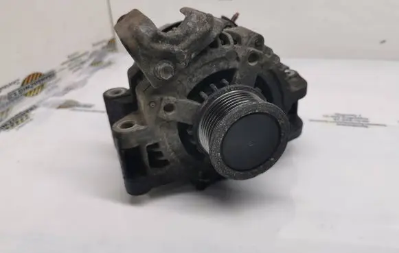 Toyota RAV 4 (XA30) Generator/alternator 2706026030 1042104771