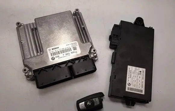 BMW 5 E60 E61 Engine ECU kit and lock set 7823420 13617823420 0281014572